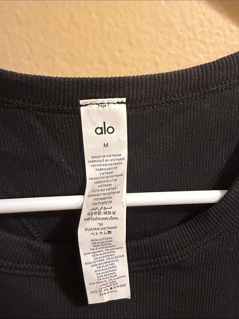 ALO Yoga Black Ribbed Cropped Tank Top - Picture 2 of 3